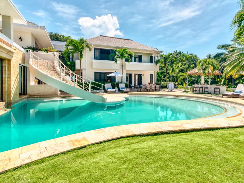 Trinity , Montego Bay , Tryall 