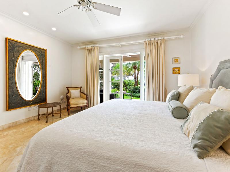 Schooner Bay 106 - Dreamweaver - Beachfront - , Beachfront villas Barbados , Schooner Bay , Speightstown , St Peter , West Coast Barbados 