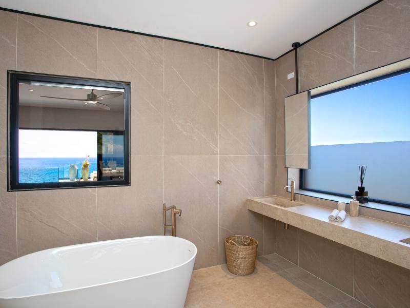 Aqua Dream , Pelican Key St Maarten 