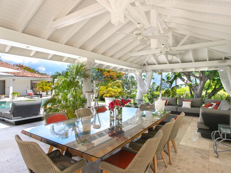 La Pinta , Terres Basses 