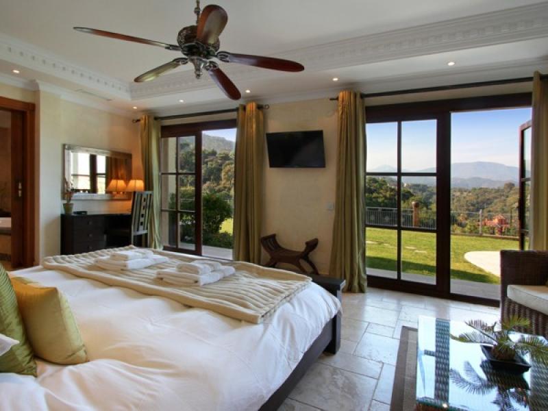 Gran Villa San Pietro , El Madronal 