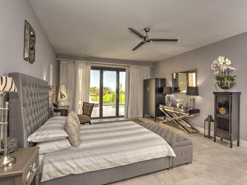 Angel Heights and Hummingbird Cottage , Holetown , St James , West Coast Barbados 