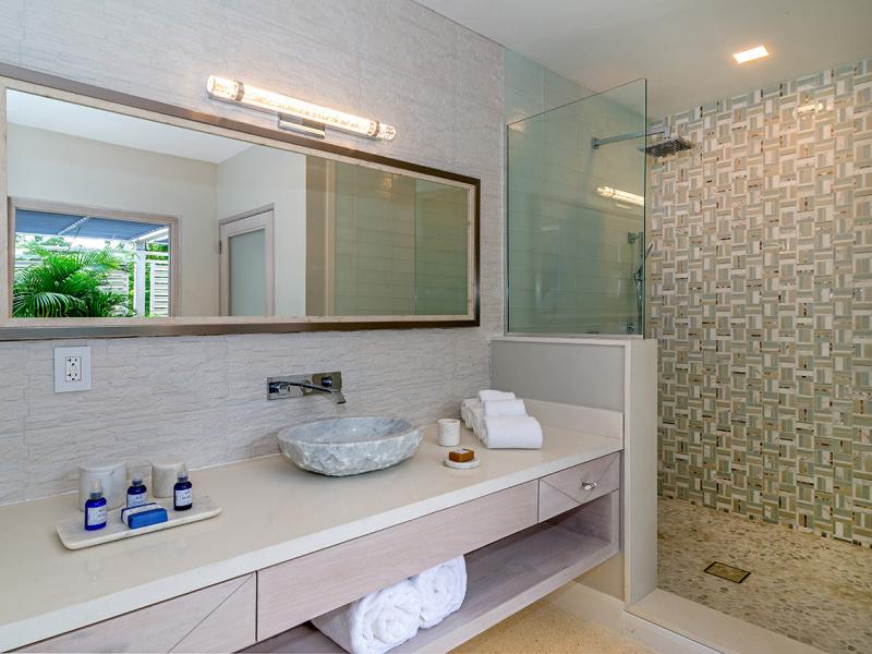 Buttonwood Reef and Sea Biscuit Cottage , Ocho Rios 