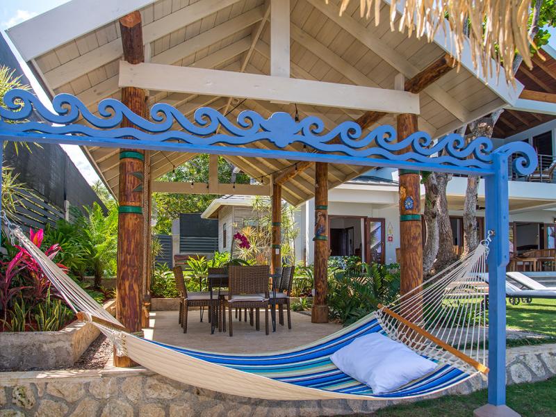 Buttonwood Reef and Sea Biscuit Cottage , Ocho Rios 