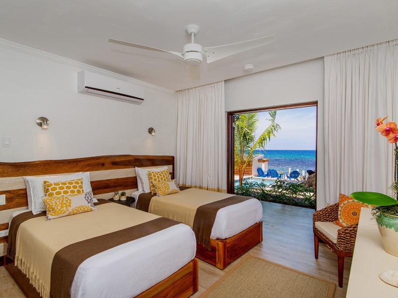 Buttonwood Reef and Sea Biscuit Cottage , Ocho Rios 