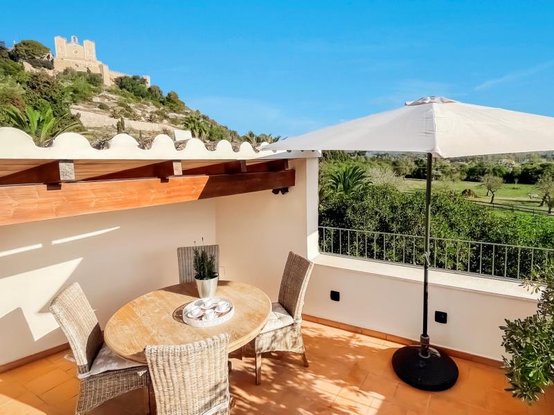 Casa Belisima , East 