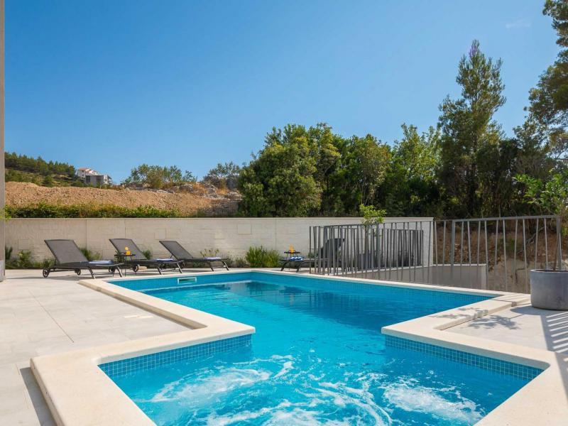 Villa Nove , Dalmatian Hinterland 