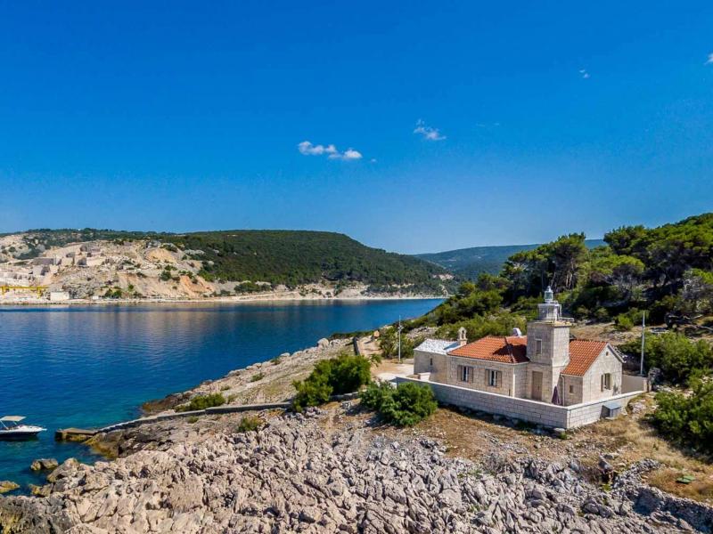 Lighthouse St. Nicholas , Islands 