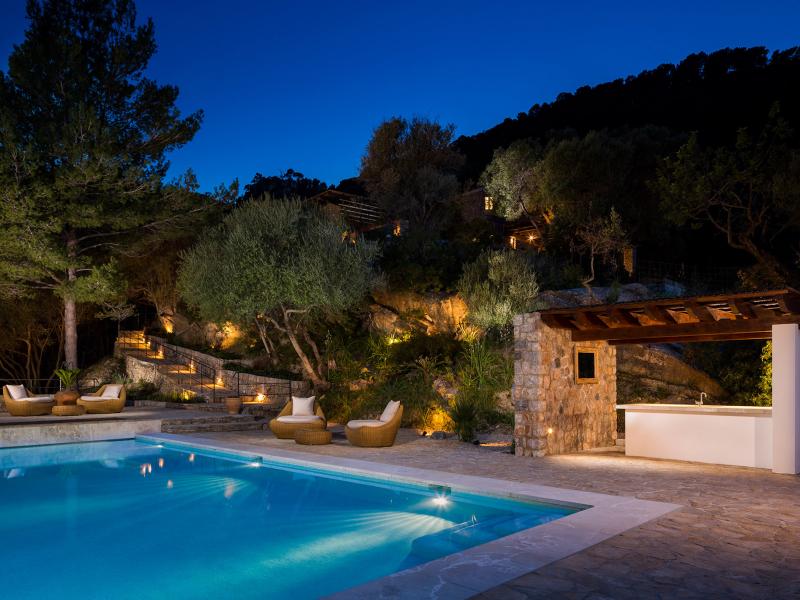 Villa Santiago , West 