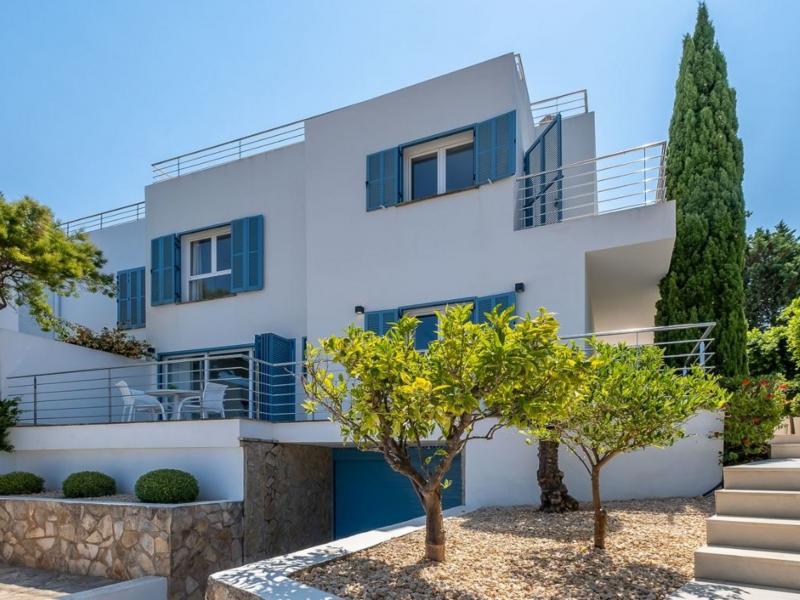 Villa Santa Monica , 