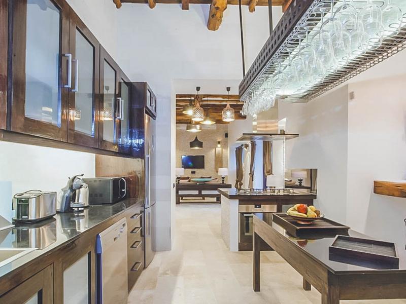 Can Alivia , San Carlos 