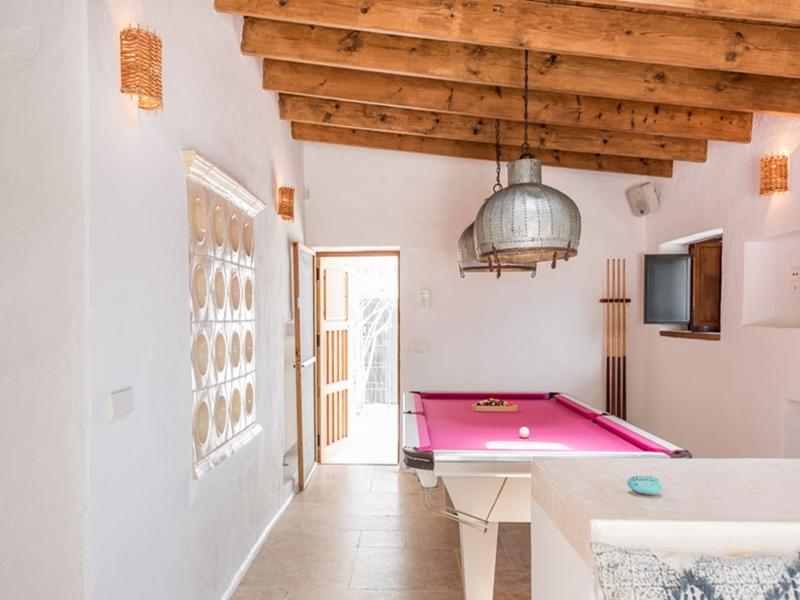 Can Daphne , Santa Gertrudis 