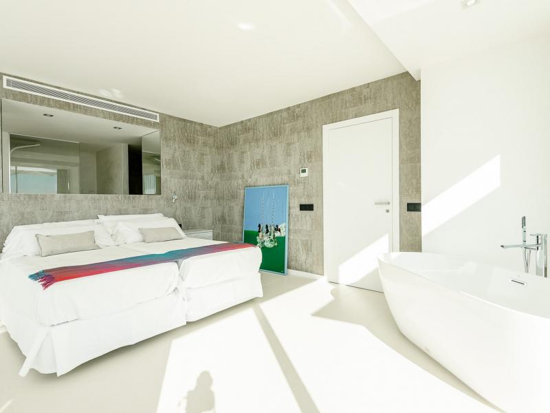 Villa Equis , Cap Martinet 