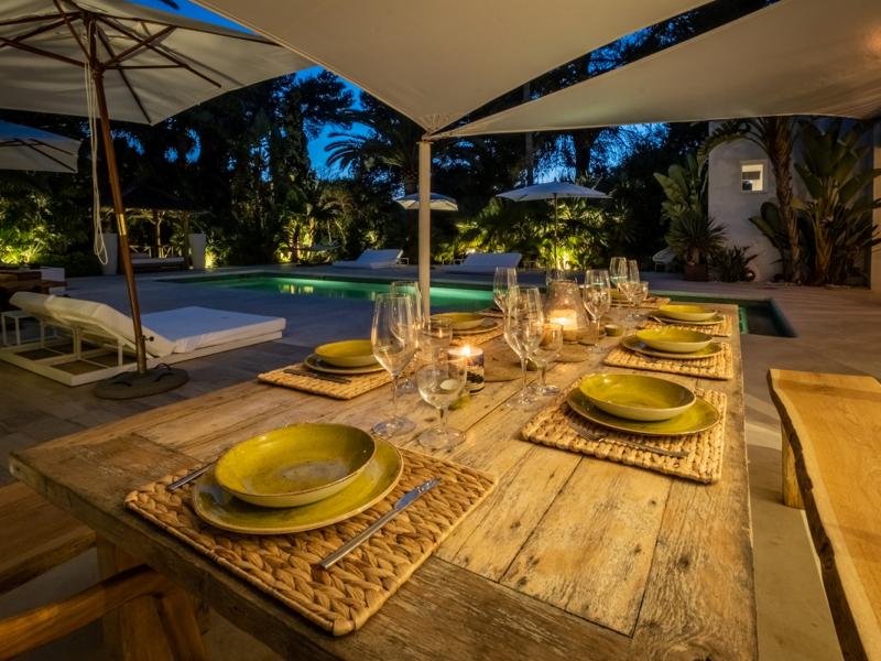 Villa Zola , Roca Llisa 