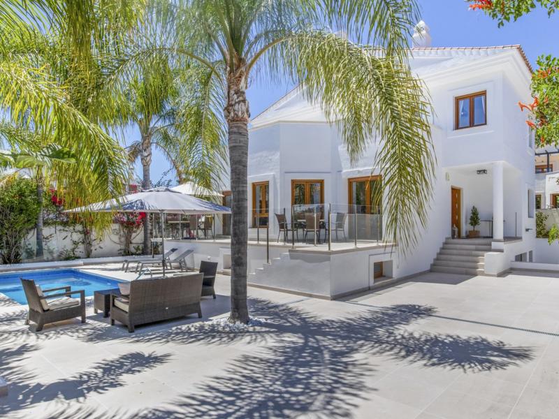 Villa Frondosa , Marbella 