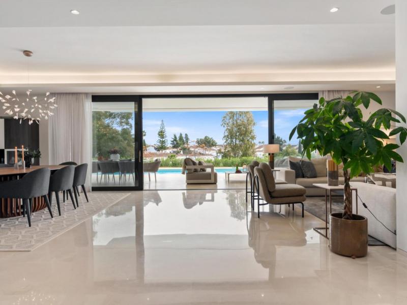 Villa Nova , Marbella 