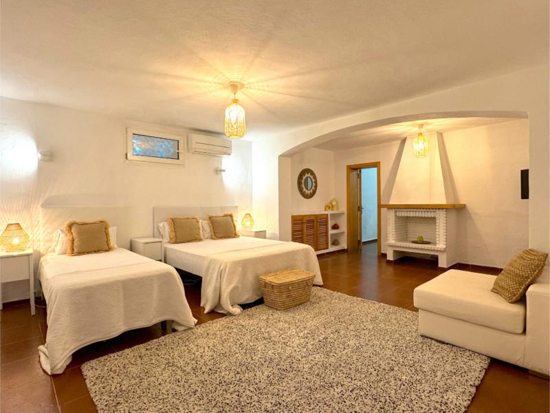 Villa Nicolas , Cap Martinet , Ibiza , Jesus 