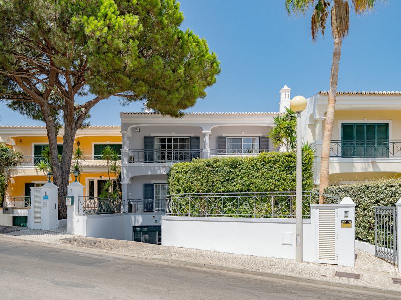 Villa Carmel , Algarve , Vale Do Lobo 