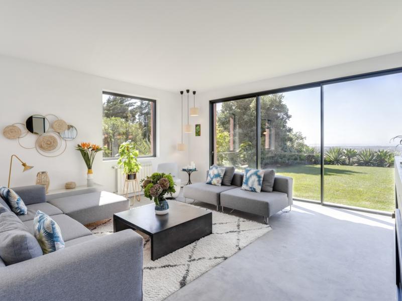 Villa Prisma , Lisbon and coast 