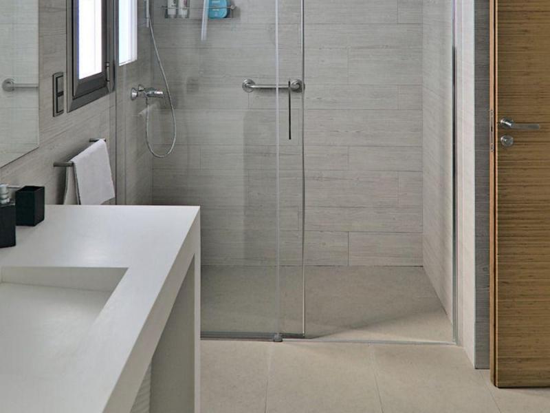 Casa Fourteen , Jesus 