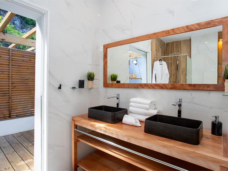 La Casa del Jefe , Orient Bay 