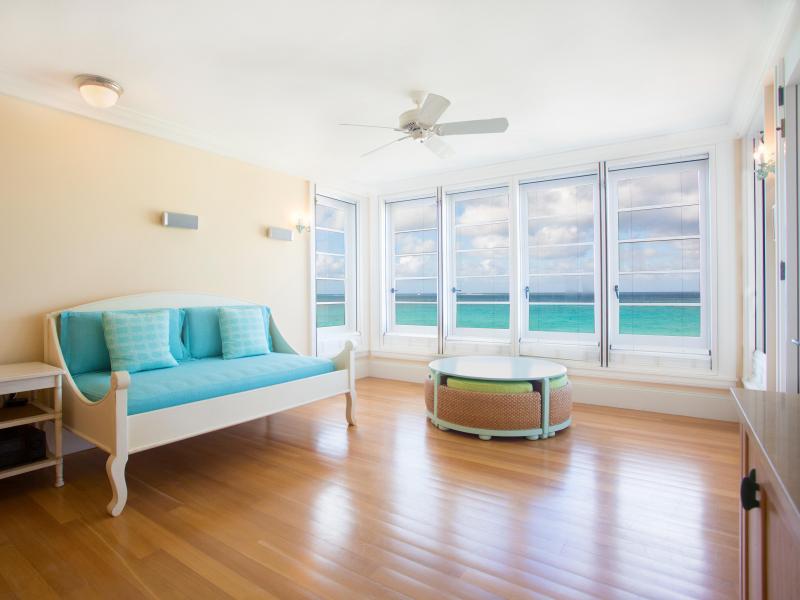 Coral Estate , Long Bay 