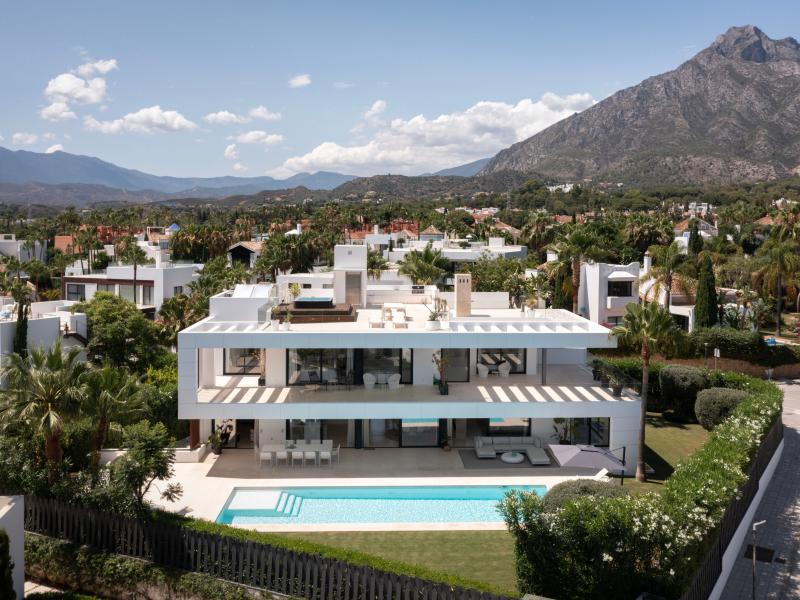 Villa Bergamot , Marbella 