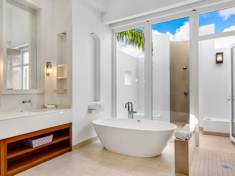 Celestial Anguilla , West End 