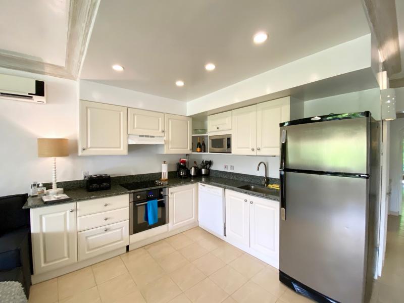 Glitter Bay 211 Sea Wind , Beachfront villas Barbados , Glitter Bay , Porters , St James , West Coast Barbados 