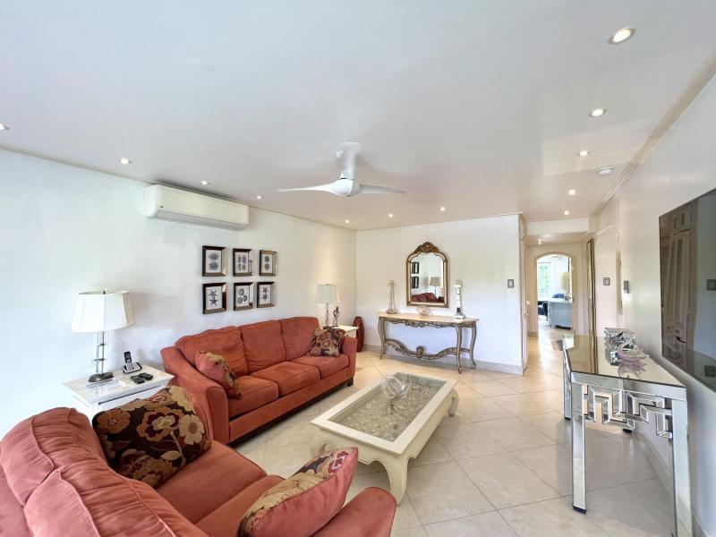 Glitter Bay 209 , St James 