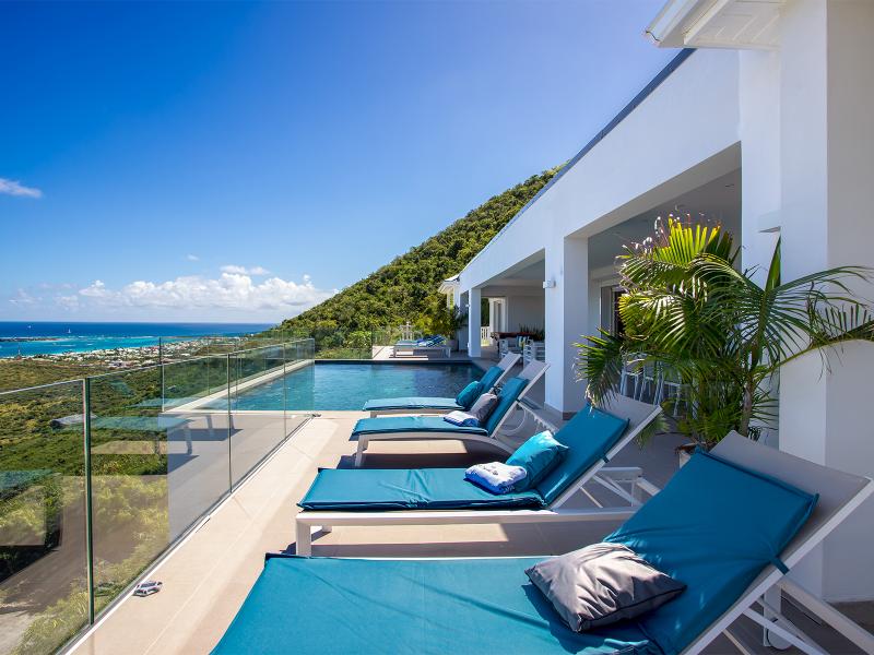 La Casa del Jefe , Orient Bay 