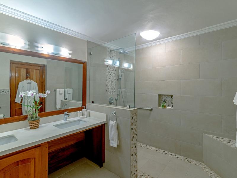 Fortlands Point , Discovery Bay 