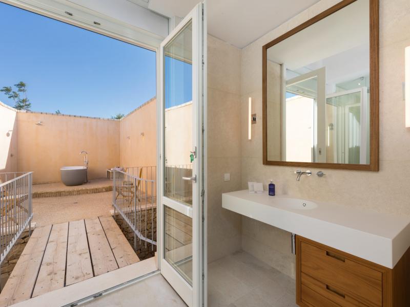 Kingfisher Point Estate , Corfu 