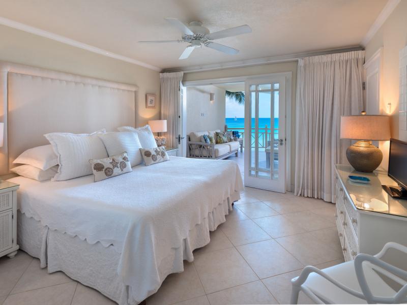 Reeds House 14 - Beachfront Penthouse , Beachfront villas Barbados , Lower Carlton , Reeds Bay , Reeds House , West Coast Barbados 