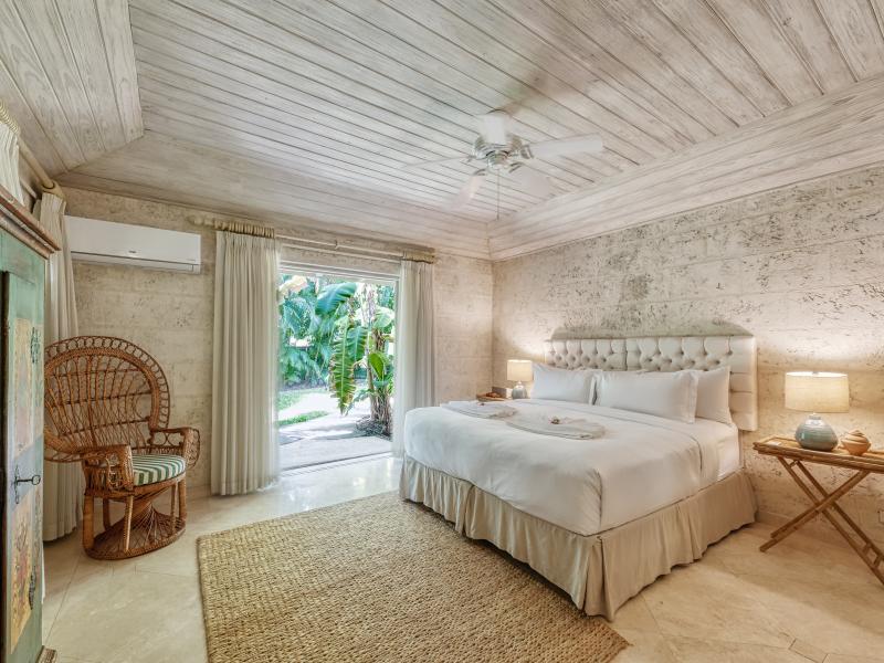 Bluff House & Cottage -Sandy Lane Beach , Beachfront villas Barbados , Sandy Lane Beach , Sandy Lane Estate , St James , West Coast Barbados 