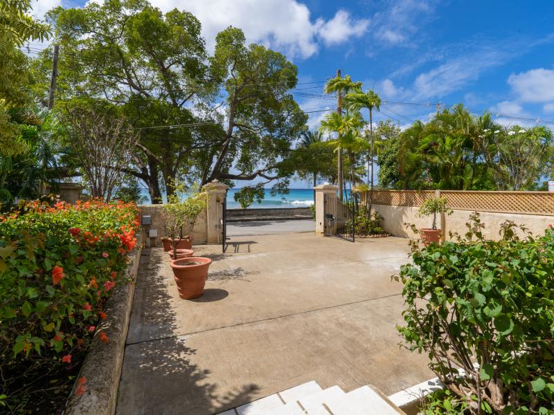 Chateau De Mar , Beachfront villas Barbados , Speightstown , St Peter , West Coast Barbados 