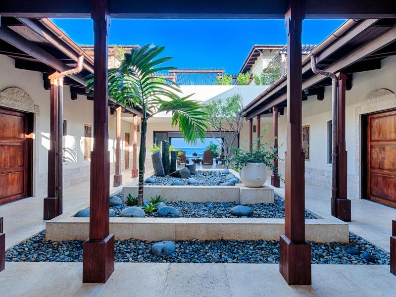 Villa Nevaeh Estate , Long Bay 