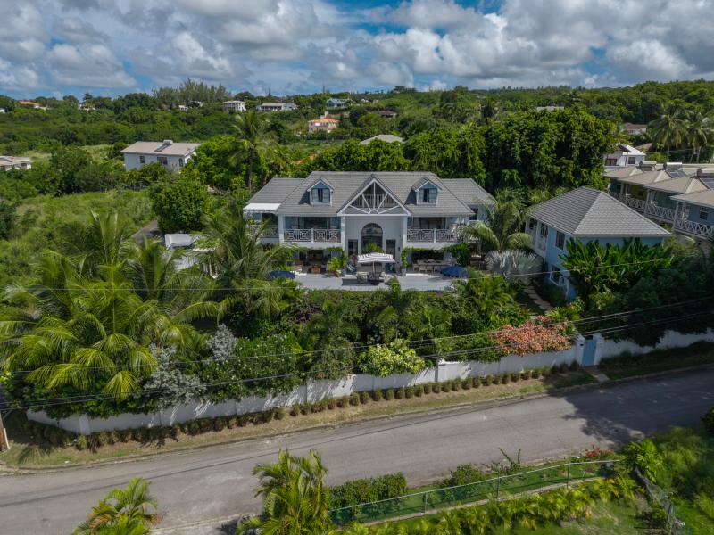 Seastar House and Cottage , 