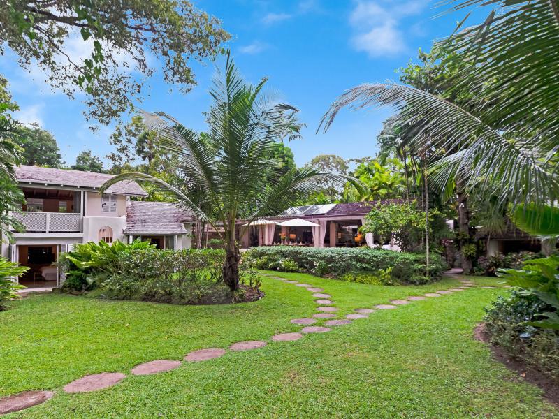 Sandy Lane Beach - Landmark House , Beachfront villas Barbados , Sandy Lane Beach , Sandy Lane Estate , St James , West Coast Barbados 