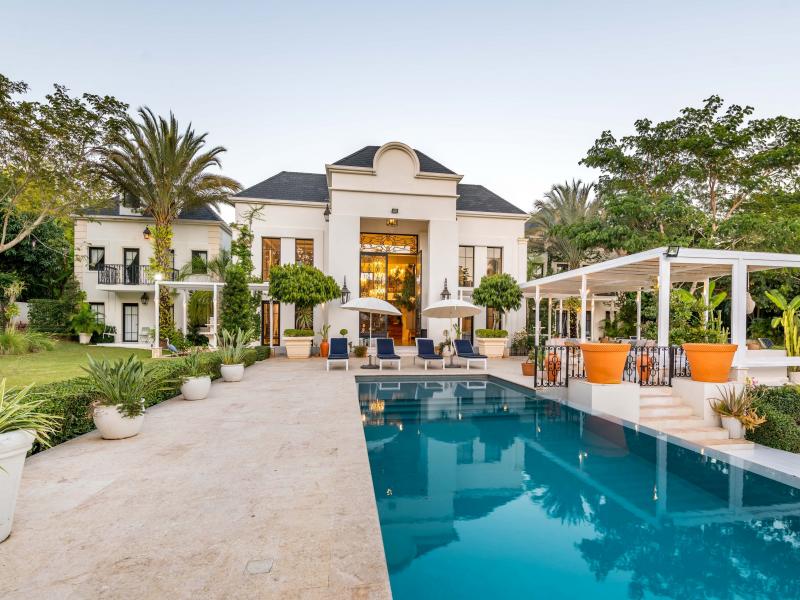 Villa Du Cacique , Casa de Campo 