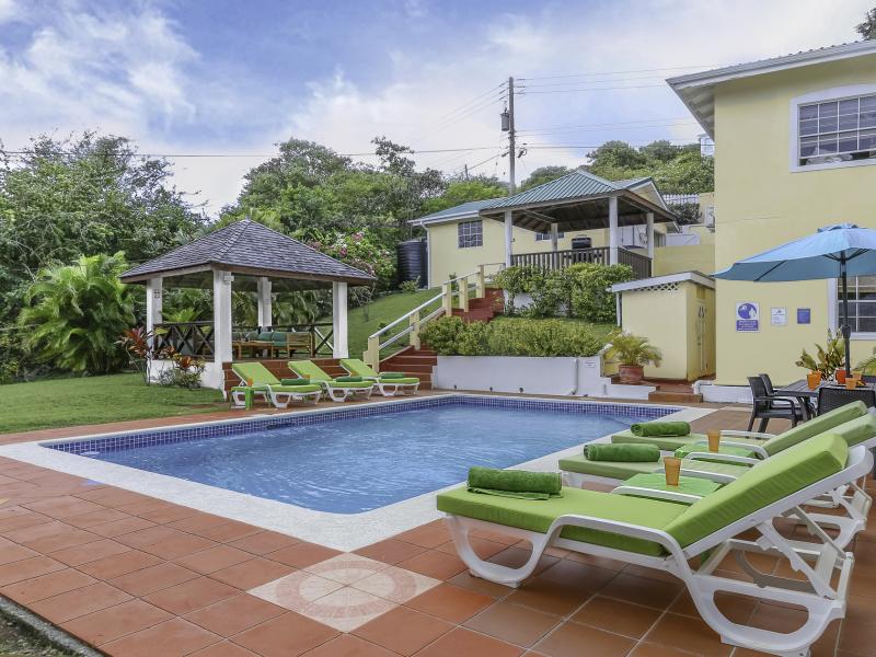 Villa Decaj , Cap Estate 