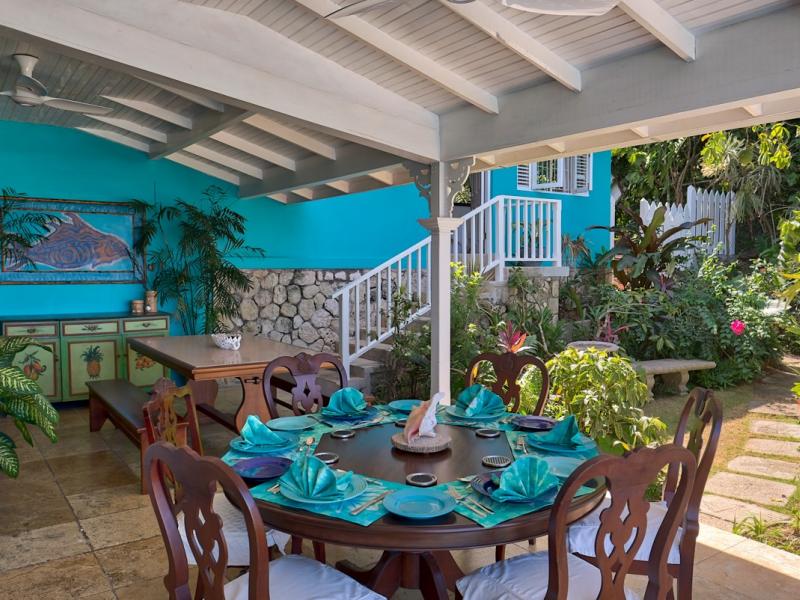 Scotch on the Rocks , Ocho Rios 