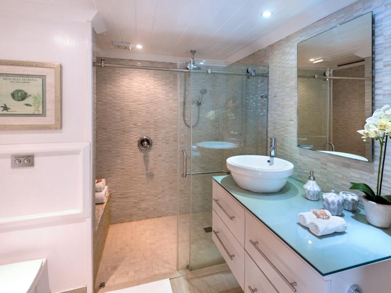 Glitter Bay 310 - Coral Isle , Beachfront villas Barbados , Glitter Bay , Porters , St James , West Coast Barbados 