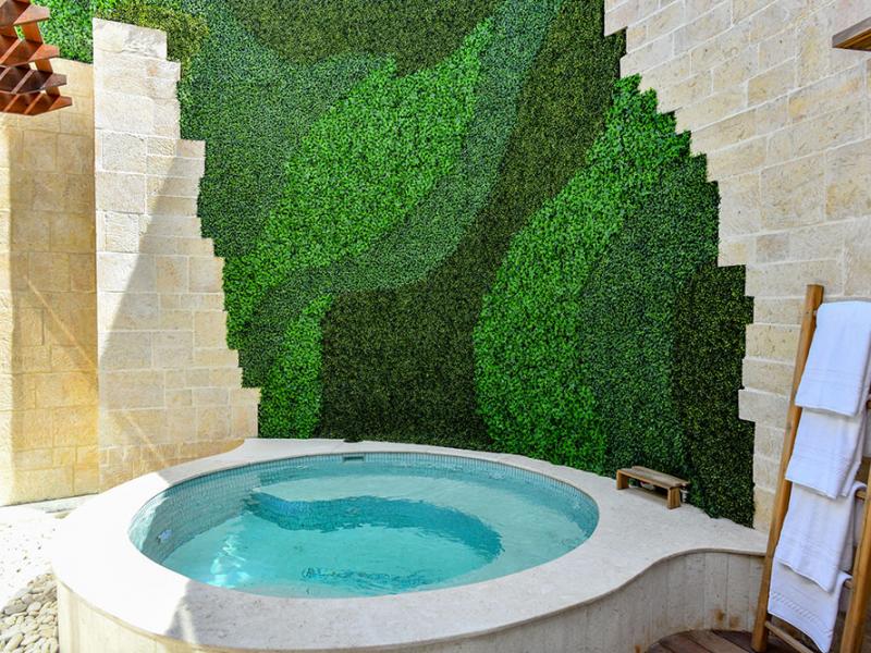 Oceans 8 , Montego Bay 