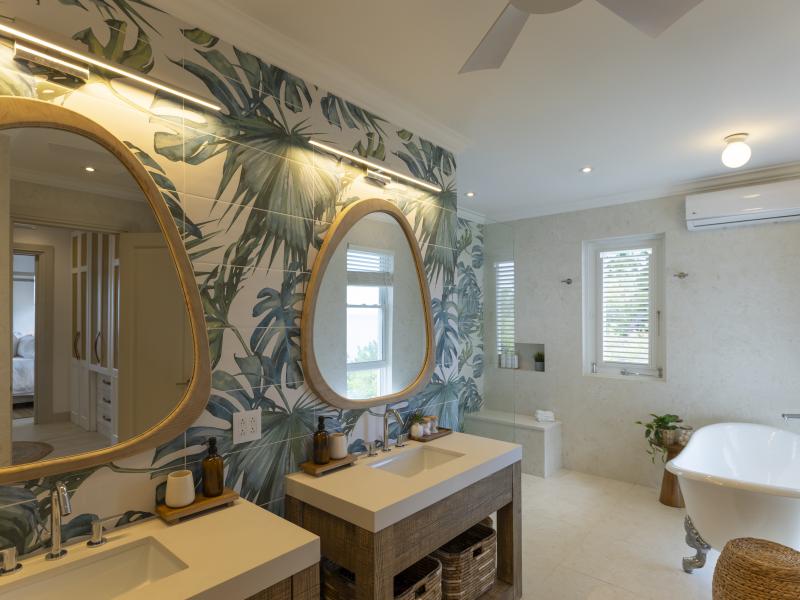 Kaiso - Beachfront , 