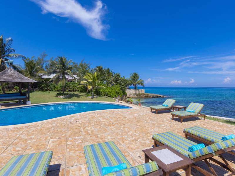 Karma Bay , Montego Bay 