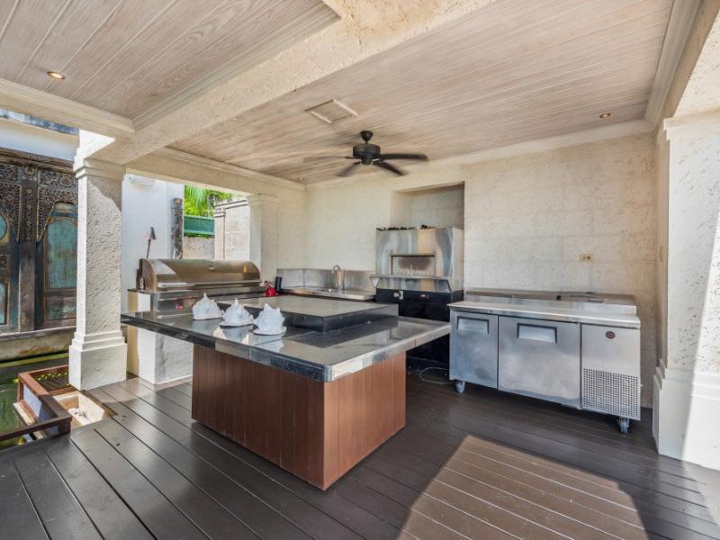 Cove Spring House - Beachfront , Beachfront villas Barbados , St James , The Garden, Barbados , Waterfront villas Barbados , West Coast Barbados 