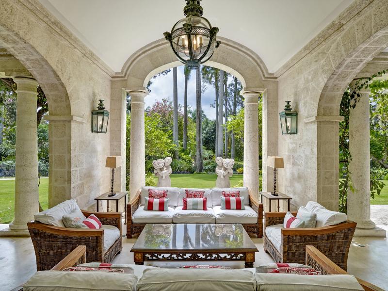 Laughing Waters - Sandy Lane Estate- Beachfront , Beachfront villas Barbados , Sandy Lane Beach , Sandy Lane Estate , St James , Waterfront villas Barbados , West Coast Barbados 