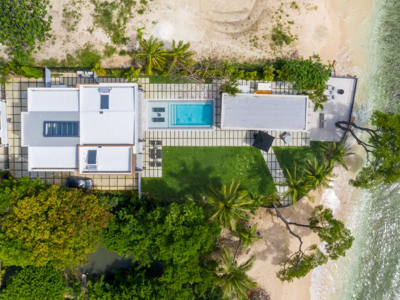 Villa Onyx , Beachfront villas Barbados , St Peter , West Coast Barbados 