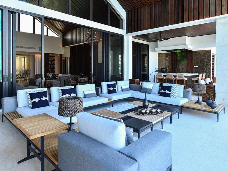 Oceans 8 , Montego Bay 